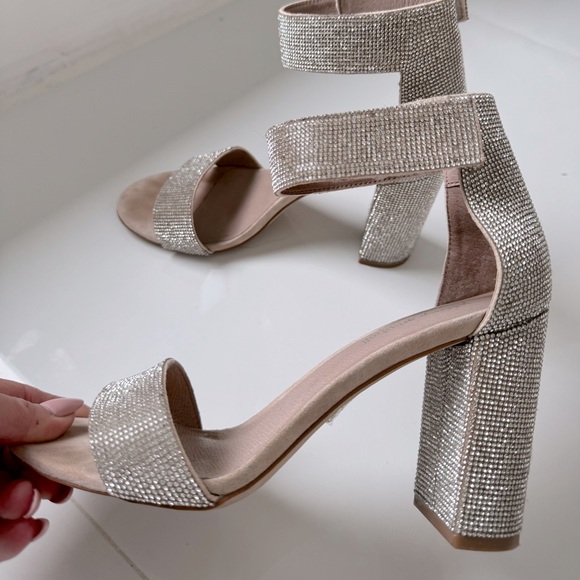 Jeffrey Campbell Lindsay show - Picture 5 of 9